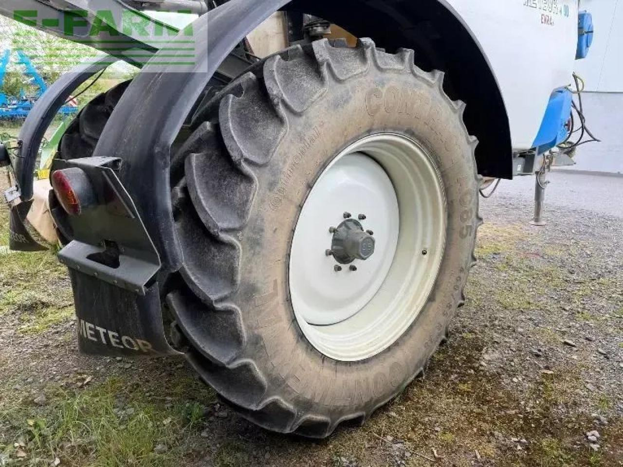 Vontatott permetezők meteor 4200: 6 kép.