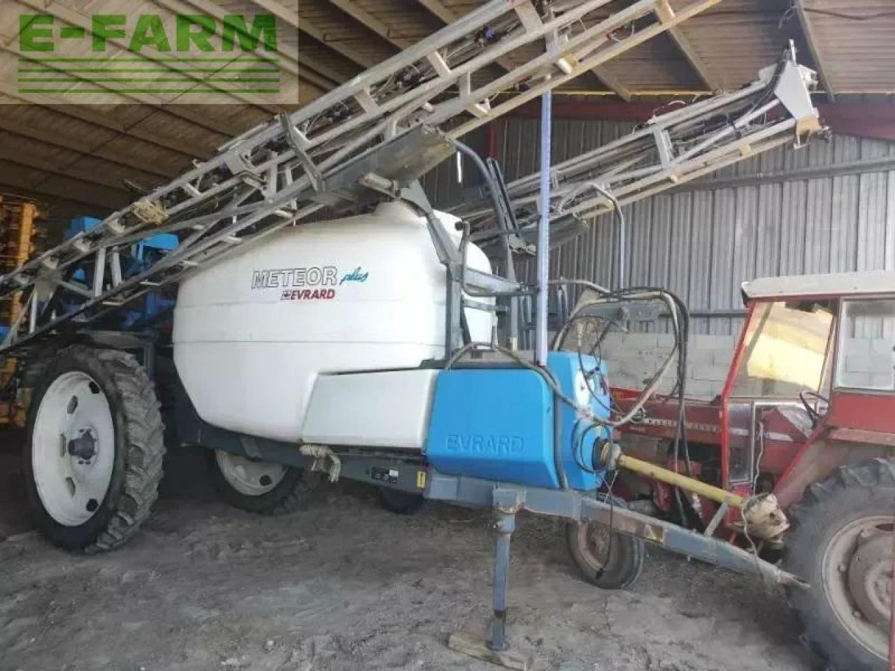 Meteor plus - Vontatott permetezők: 2 kép. Meteor plus - Vontatott permetezők: 2 kép.