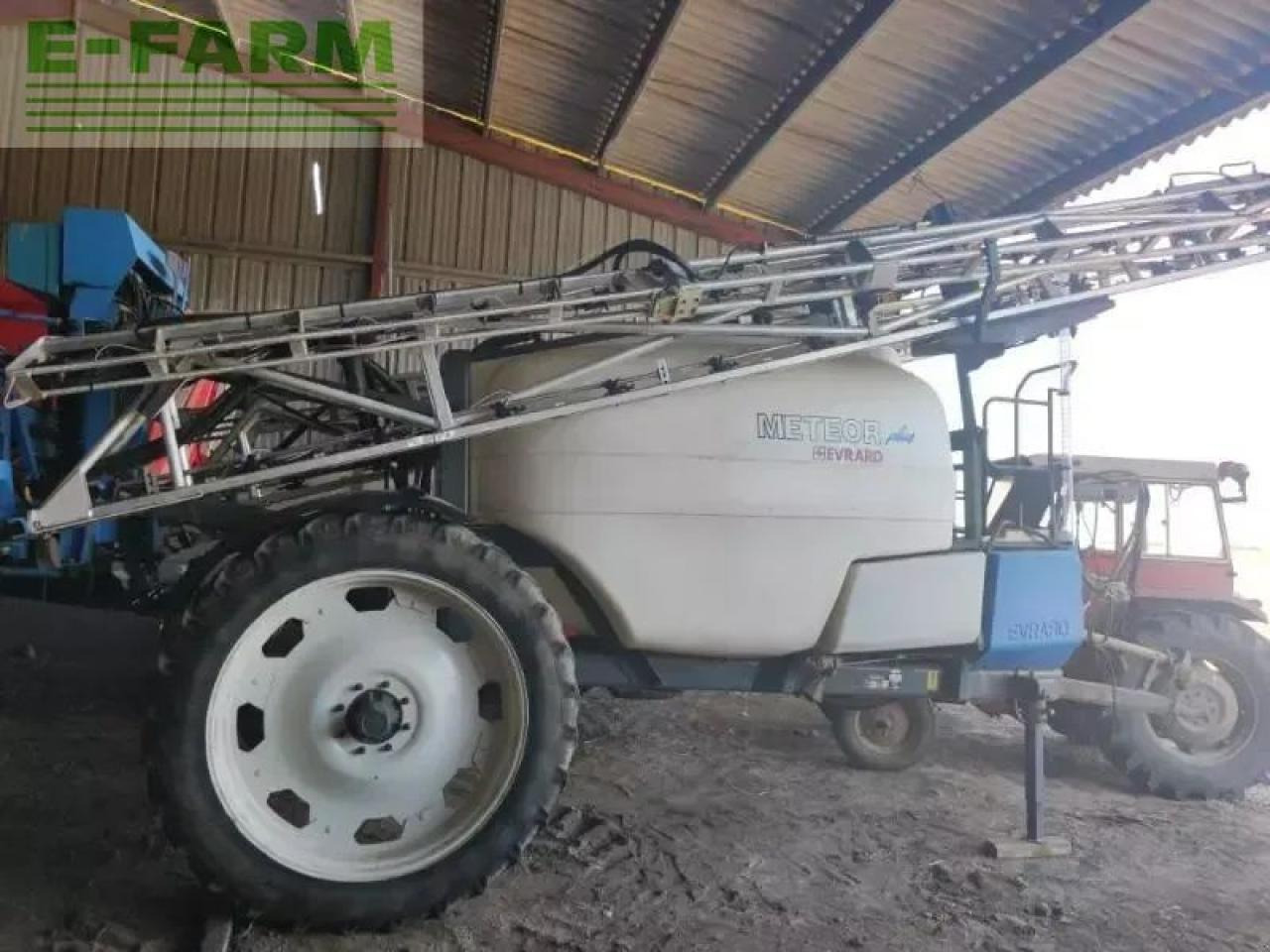 Meteor plus - Vontatott permetezők: 3 kép. Meteor plus - Vontatott permetezők: 3 kép.