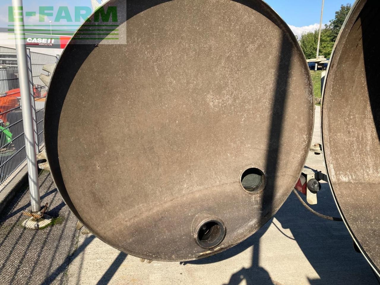 Va 6500 - Tartályos pótkocsi: 2 kép. Va 6500 - Tartályos pótkocsi: 2 kép.