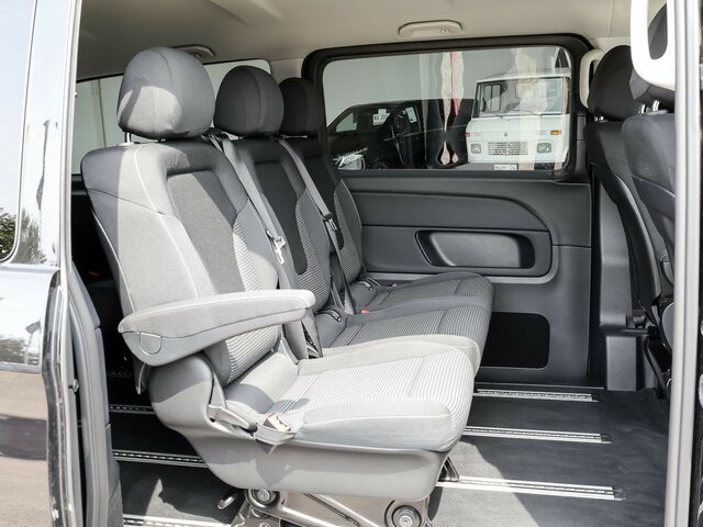 MERCEDES-BENZ EQV 300 Extralang,8Sitze,2elektr.Schiebetür,LED - Minibusz, Elektromos busz: 5 kép. MERCEDES-BENZ EQV 300 Extralang,8Sitze,2elektr.Schiebetür,LED - Minibusz, Elektromos busz: 5 kép.