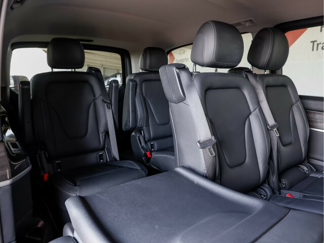 MERCEDES-BENZ EQV 300 Extralang,Avantgarde,7Sitze,2Schiebetür - Minibusz, Elektromos busz: 3 kép. MERCEDES-BENZ EQV 300 Extralang,Avantgarde,7Sitze,2Schiebetür - Minibusz, Elektromos busz: 3 kép.