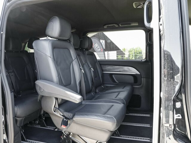 MERCEDES-BENZ EQV 300 Extralang,Avantgarde,8Sitze,2elektr.Tür - Minibusz, Elektromos busz: 4 kép. MERCEDES-BENZ EQV 300 Extralang,Avantgarde,8Sitze,2elektr.Tür - Minibusz, Elektromos busz: 4 kép.