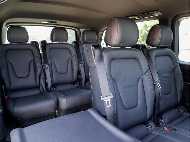 MERCEDES-BENZ EQV 300 Extralang,Avantgarde,8Sitze,2xelektr.Tür - Kisbusz, Elektromos kisteherautó: 4 kép. MERCEDES-BENZ EQV 300 Extralang,Avantgarde,8Sitze,2xelektr.Tür - Kisbusz, Elektromos kisteherautó: 4 kép.