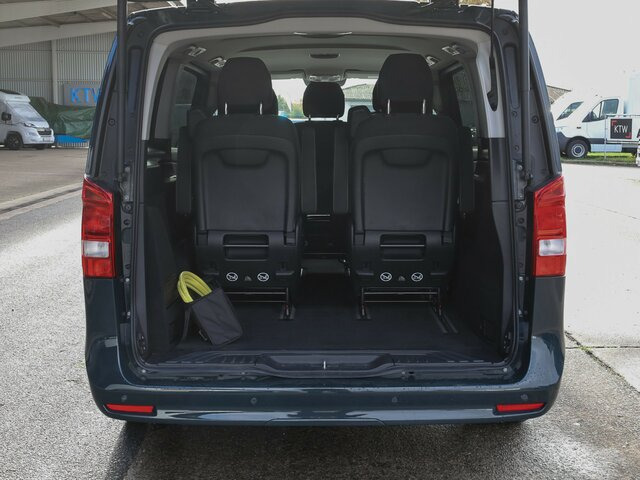 MERCEDES-BENZ EQV 300 lang,7Sitze,2xelektr.Schiebetür,EasyPack... - Kisbusz, Elektromos kisteherautó: 2 kép. MERCEDES-BENZ EQV 300 lang,7Sitze,2xelektr.Schiebetür,EasyPack... - Kisbusz, Elektromos kisteherautó: 2 kép.