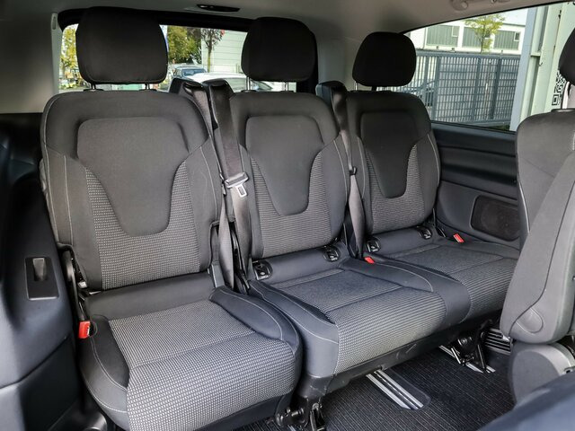 MERCEDES-BENZ EQV 300 lang,7Sitze,Schiebetür elektrisch,LED... - Kisbusz, Elektromos kisteherautó: 4 kép. MERCEDES-BENZ EQV 300 lang,7Sitze,Schiebetür elektrisch,LED... - Kisbusz, Elektromos kisteherautó: 4 kép.