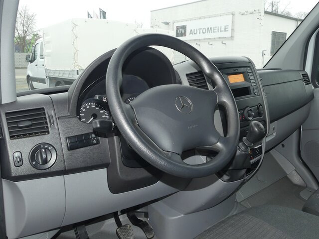 MERCEDES-BENZ Sprinter 311 CDI DOKA Pritsche,AHK,Standheizung - Platós kisteherautó, Duplakabinos kisteherautó: 4 kép. MERCEDES-BENZ Sprinter 311 CDI DOKA Pritsche,AHK,Standheizung - Platós kisteherautó, Duplakabinos kisteherautó: 4 kép.