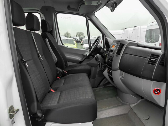 MERCEDES-BENZ Sprinter 311 CDI DOKA Pritsche,AHK,Standheizung - Platós kisteherautó, Duplakabinos kisteherautó: 3 kép. MERCEDES-BENZ Sprinter 311 CDI DOKA Pritsche,AHK,Standheizung - Platós kisteherautó, Duplakabinos kisteherautó: 3 kép.