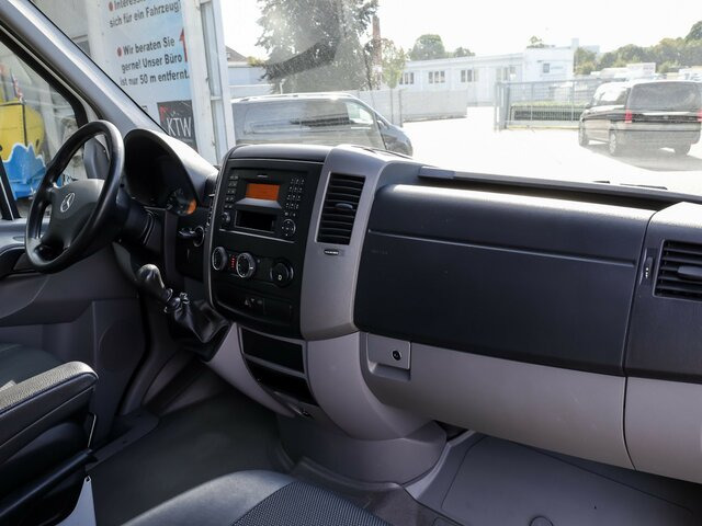 MERCEDES-BENZ Sprinter 316CDI DOKA,Allrad,AHK,Standhzg. - Ponyvás kisteherautó, Duplakabinos kisteherautó: 3 kép. MERCEDES-BENZ Sprinter 316CDI DOKA,Allrad,AHK,Standhzg. - Ponyvás kisteherautó, Duplakabinos kisteherautó: 3 kép.