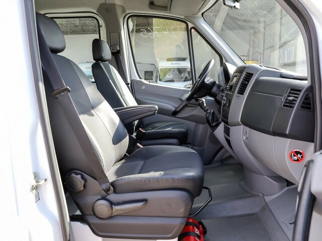 MERCEDES-BENZ Sprinter 316CDI DOKA,Allrad,AHK,Standhzg. - Ponyvás kisteherautó, Duplakabinos kisteherautó: 2 kép. MERCEDES-BENZ Sprinter 316CDI DOKA,Allrad,AHK,Standhzg. - Ponyvás kisteherautó, Duplakabinos kisteherautó: 2 kép.