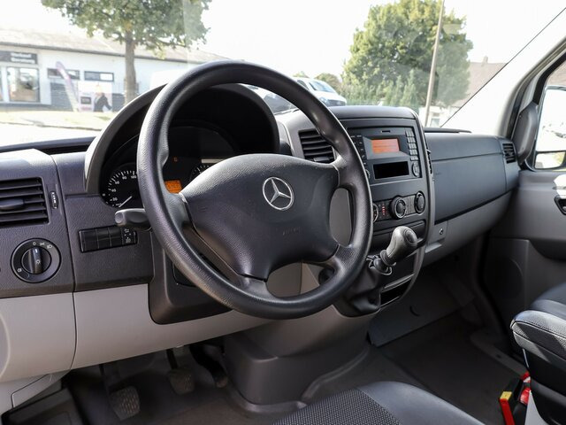 MERCEDES-BENZ Sprinter 316CDI DOKA,Allrad,AHK,Standhzg. - Ponyvás kisteherautó, Duplakabinos kisteherautó: 4 kép. MERCEDES-BENZ Sprinter 316CDI DOKA,Allrad,AHK,Standhzg. - Ponyvás kisteherautó, Duplakabinos kisteherautó: 4 kép.