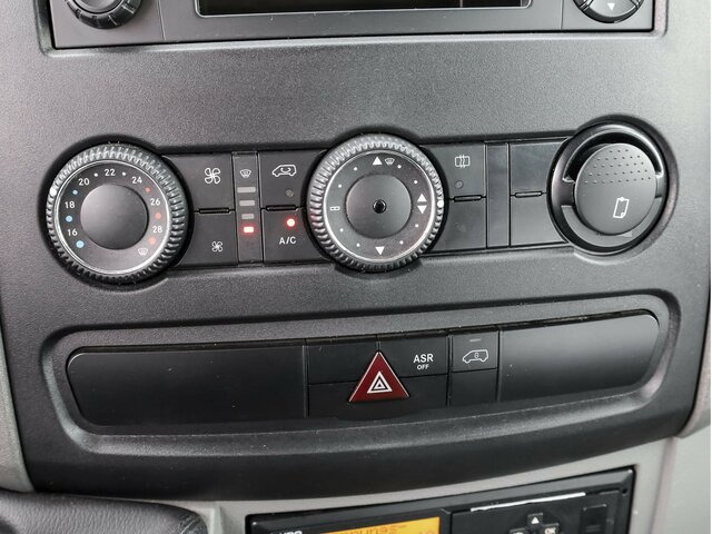 Platós kisteherautó, Duplakabinos kisteherautó MERCEDES-BENZ Sprinter 316CDI DOKA,Allrad,Klima,AHK,TCO...: 10 kép.