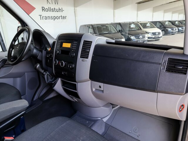 MERCEDES-BENZ Sprinter 316CDI DOKA,Allrad,Klima - Platós kisteherautó, Duplakabinos kisteherautó: 3 kép. MERCEDES-BENZ Sprinter 316CDI DOKA,Allrad,Klima - Platós kisteherautó, Duplakabinos kisteherautó: 3 kép.