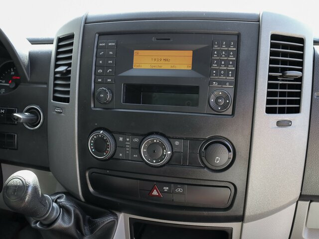 MERCEDES-BENZ Sprinter 316CDI DOKA,Allrad,Klima,Standhzg.... - Ponyvás kisteherautó, Duplakabinos kisteherautó: 5 kép. MERCEDES-BENZ Sprinter 316CDI DOKA,Allrad,Klima,Standhzg.... - Ponyvás kisteherautó, Duplakabinos kisteherautó: 5 kép.