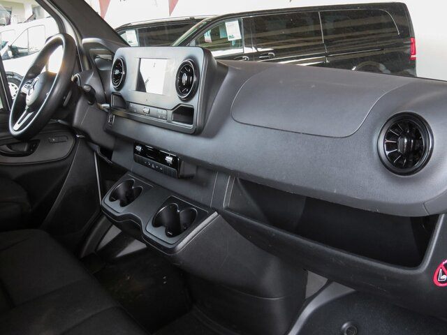 MERCEDES-BENZ Sprinter 317 Maxi,9GTronic,AHK3,5To,TCO - Furgon: 3 kép. MERCEDES-BENZ Sprinter 317 Maxi,9GTronic,AHK3,5To,TCO - Furgon: 3 kép.