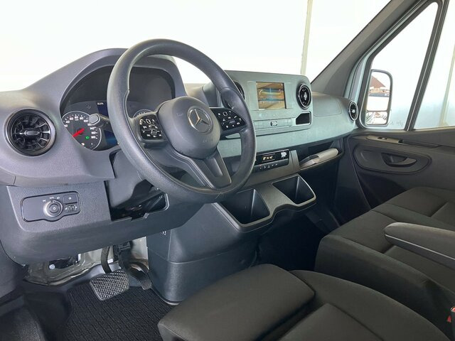 MERCEDES-BENZ Sprinter 317 Maxi,9GTronic,MBUX,Kamera - Furgon: 4 kép. MERCEDES-BENZ Sprinter 317 Maxi,9GTronic,MBUX,Kamera - Furgon: 4 kép.