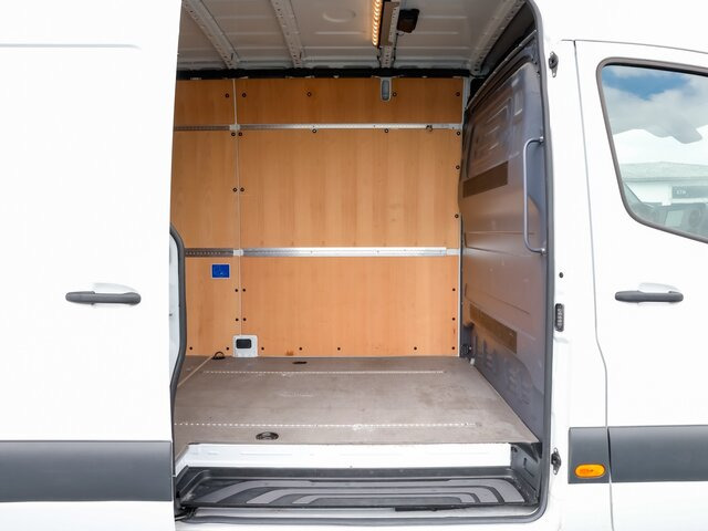 MERCEDES-BENZ Sprinter 317 Maxi,MBUX,Kamera,Tempomat - Furgon: 2 kép. MERCEDES-BENZ Sprinter 317 Maxi,MBUX,Kamera,Tempomat - Furgon: 2 kép.