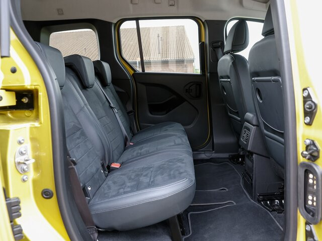 MERCEDES-BENZ T 180 Progressive,AHK,LED,Navi,Kamera,Tempomat - Kisbusz: 2 kép. MERCEDES-BENZ T 180 Progressive,AHK,LED,Navi,Kamera,Tempomat - Kisbusz: 2 kép.