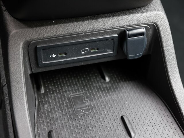 Kisbusz MERCEDES-BENZ T 180 Progressive,AHK,LED,Navi,Kamera,Tempomat: 13 kép.