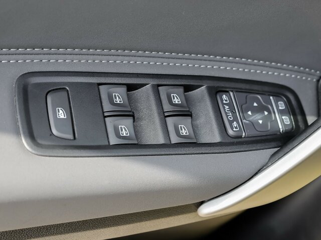 Kisbusz MERCEDES-BENZ T 180 Progressive,LED,Navi,Kamera,Tempomat: 7 kép.