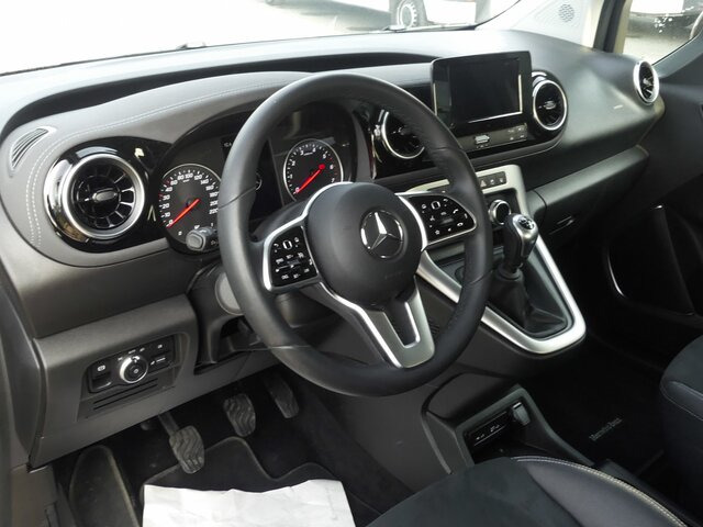 MERCEDES-BENZ T 180 Progressive,MBUX,LED,Navi,Kamera,Tempomat - Kisbusz: 4 kép. MERCEDES-BENZ T 180 Progressive,MBUX,LED,Navi,Kamera,Tempomat - Kisbusz: 4 kép.