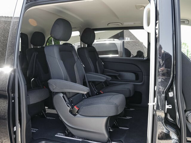 MERCEDES-BENZ V 220 d STYLE kompakt,6Sitzer,Distronic,AHK... - Minibusz, Kisbusz: 2 kép. MERCEDES-BENZ V 220 d STYLE kompakt,6Sitzer,Distronic,AHK... - Minibusz, Kisbusz: 2 kép.
