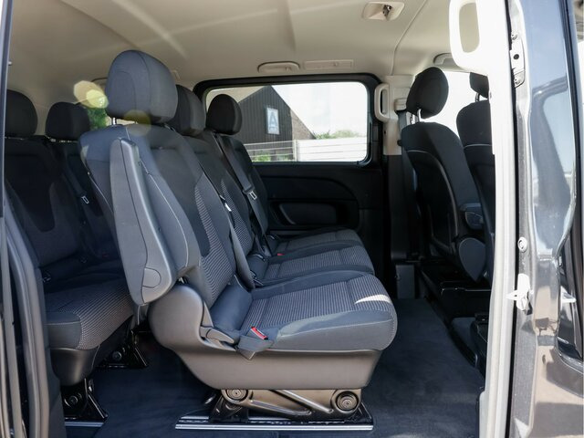 MERCEDES-BENZ V 220 d STYLE kompakt,8Sitzer,Standheizung,AHK... - Kisbusz: 2 kép. MERCEDES-BENZ V 220 d STYLE kompakt,8Sitzer,Standheizung,AHK... - Kisbusz: 2 kép.