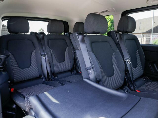 MERCEDES-BENZ V 220 d STYLE kompakt,8Sitzer,Standheizung,AHK... - Kisbusz: 3 kép. MERCEDES-BENZ V 220 d STYLE kompakt,8Sitzer,Standheizung,AHK... - Kisbusz: 3 kép.