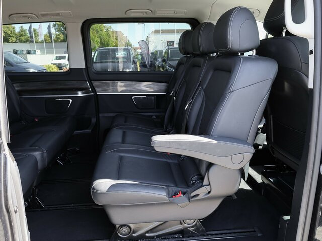 MERCEDES-BENZ V 300 Avantgarde,Extralang,2xSchiebetür el.,AHK... - Minibusz, Kisbusz: 5 kép. MERCEDES-BENZ V 300 Avantgarde,Extralang,2xSchiebetür el.,AHK... - Minibusz, Kisbusz: 5 kép.