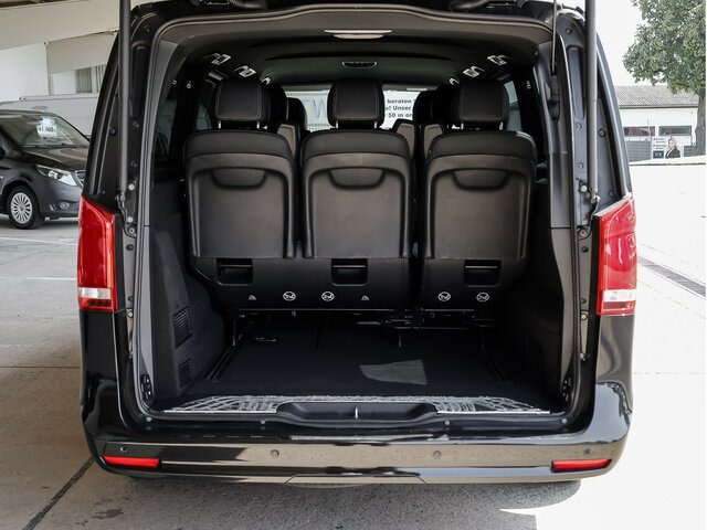 MERCEDES-BENZ V 300 Avantgarde Extralang,2xSchiebetür elektr. - Minibusz, Kisbusz: 2 kép. MERCEDES-BENZ V 300 Avantgarde Extralang,2xSchiebetür elektr. - Minibusz, Kisbusz: 2 kép.