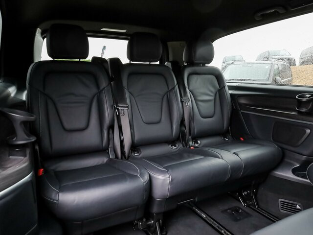 MERCEDES-BENZ V 300 Avantgarde Extralang,2xSchiebetür elektr.... - Kisbusz: 4 kép. MERCEDES-BENZ V 300 Avantgarde Extralang,2xSchiebetür elektr.... - Kisbusz: 4 kép.