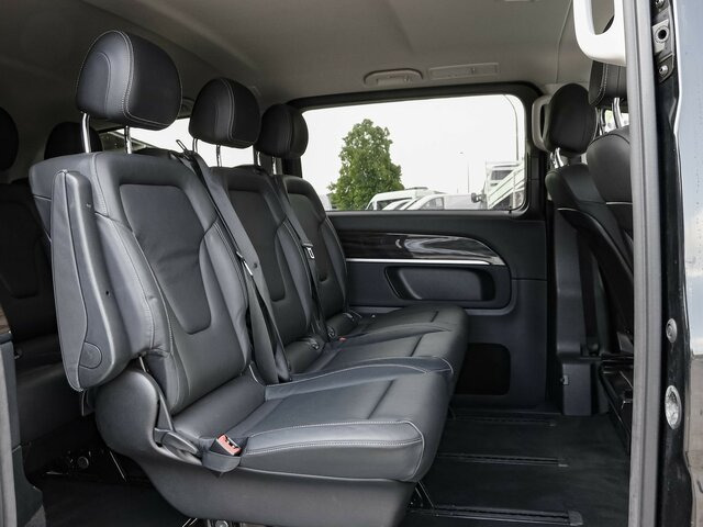 MERCEDES-BENZ V 300 Avantgarde Extralang,2xSchiebetür elektr. - Kisbusz: 4 kép. MERCEDES-BENZ V 300 Avantgarde Extralang,2xSchiebetür elektr. - Kisbusz: 4 kép.