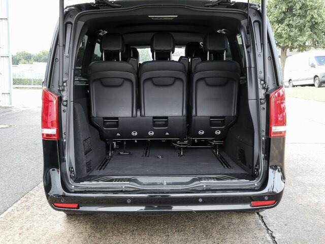 MERCEDES-BENZ V 300 Avantgarde Extralang,2xSchiebetür elektr.... - Kisbusz: 2 kép. MERCEDES-BENZ V 300 Avantgarde Extralang,2xSchiebetür elektr.... - Kisbusz: 2 kép.