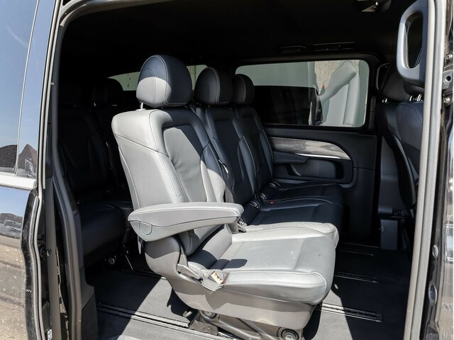 MERCEDES-BENZ V 300 Avantgarde Extralang,2xSchiebetür elektr. - Minibusz, Kisbusz: 5 kép. MERCEDES-BENZ V 300 Avantgarde Extralang,2xSchiebetür elektr. - Minibusz, Kisbusz: 5 kép.