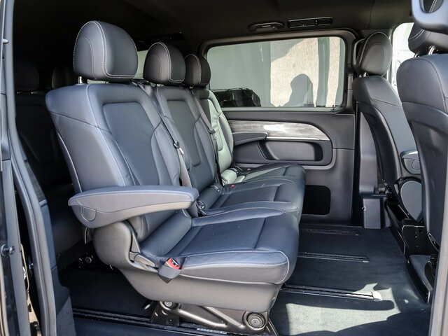 MERCEDES-BENZ V 300 Avantgarde Extralang,Allrad,2Schiebetüren - Minibusz, Kisbusz: 5 kép. MERCEDES-BENZ V 300 Avantgarde Extralang,Allrad,2Schiebetüren - Minibusz, Kisbusz: 5 kép.