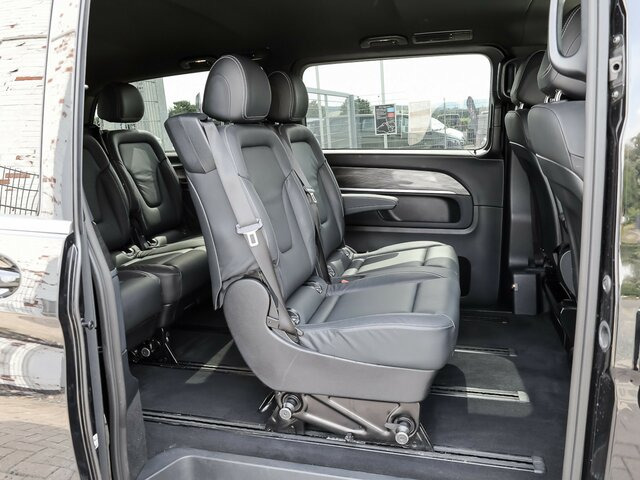 MERCEDES-BENZ V 300 Avantgarde Extralang,Allrad,2Schiebetüren - Minibusz, Kisbusz: 5 kép. MERCEDES-BENZ V 300 Avantgarde Extralang,Allrad,2Schiebetüren - Minibusz, Kisbusz: 5 kép.