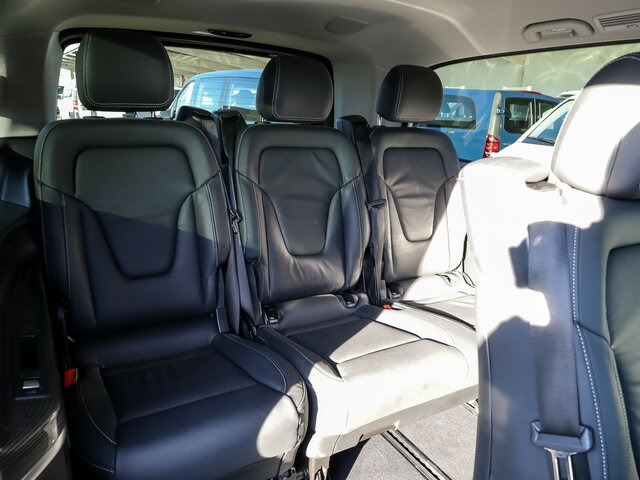 MERCEDES-BENZ V 300 Avantgarde Extralang,Allrad,2Schiebetüren... - Kisbusz: 4 kép. MERCEDES-BENZ V 300 Avantgarde Extralang,Allrad,2Schiebetüren... - Kisbusz: 4 kép.