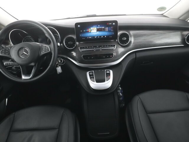 MERCEDES-BENZ V 300 Avantgarde Extralang,Allrad,2Schiebetüren... - Minibusz, Kisbusz: 2 kép. MERCEDES-BENZ V 300 Avantgarde Extralang,Allrad,2Schiebetüren... - Minibusz, Kisbusz: 2 kép.