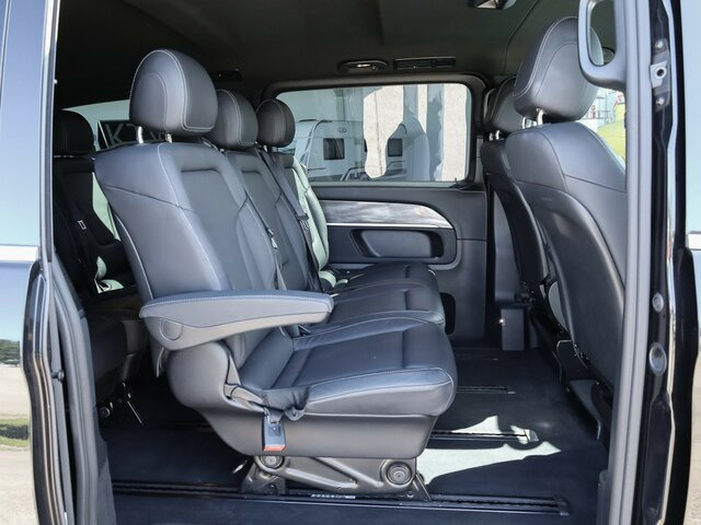 MERCEDES-BENZ V 300 Avantgarde Extralang,Allrad,2Schiebetüren... - Minibusz, Kisbusz: 5 kép. MERCEDES-BENZ V 300 Avantgarde Extralang,Allrad,2Schiebetüren... - Minibusz, Kisbusz: 5 kép.