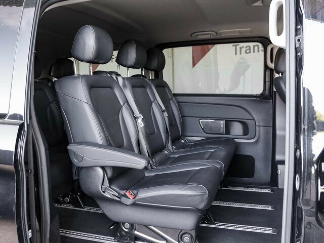 MERCEDES-BENZ V 300 Edition Extralang,2xSchiebetür el.,8Sitzer - Kisbusz: 4 kép. MERCEDES-BENZ V 300 Edition Extralang,2xSchiebetür el.,8Sitzer - Kisbusz: 4 kép.