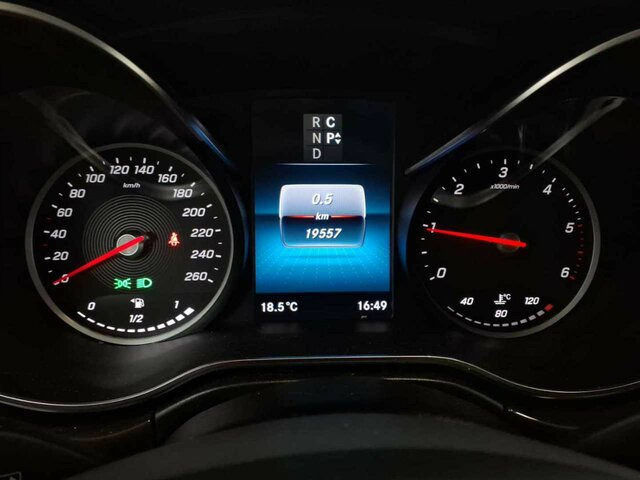 MERCEDES-BENZ V 300 Marco Polo,Allrad,EasyUp,Leder,AHK 2,5To - Minibusz, Kisbusz: 3 kép. MERCEDES-BENZ V 300 Marco Polo,Allrad,EasyUp,Leder,AHK 2,5To - Minibusz, Kisbusz: 3 kép.
