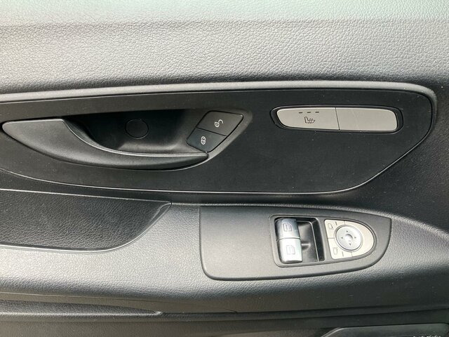 MERCEDES-BENZ Vito 114 Mixto Extralang,Klima,Tempomat,Standhzg... - Kisbusz: 5 kép. MERCEDES-BENZ Vito 114 Mixto Extralang,Klima,Tempomat,Standhzg... - Kisbusz: 5 kép.