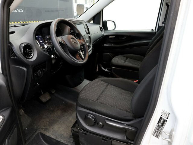 MERCEDES-BENZ Vito 114 TourerPro,Extralang,8Sitzer,Automatik - Minibusz, Kisbusz: 2 kép. MERCEDES-BENZ Vito 114 TourerPro,Extralang,8Sitzer,Automatik - Minibusz, Kisbusz: 2 kép.