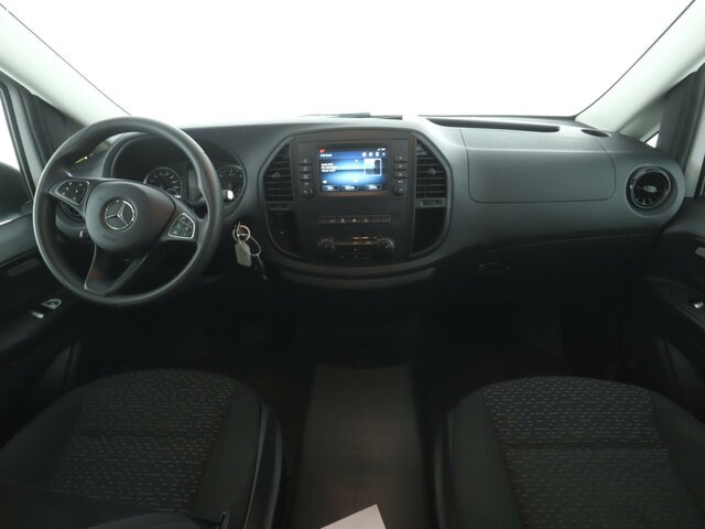 MERCEDES-BENZ Vito 114 TourerPro,Extralang,8Sitzer,Automatik... - Minibusz, Kisbusz: 2 kép. MERCEDES-BENZ Vito 114 TourerPro,Extralang,8Sitzer,Automatik... - Minibusz, Kisbusz: 2 kép.