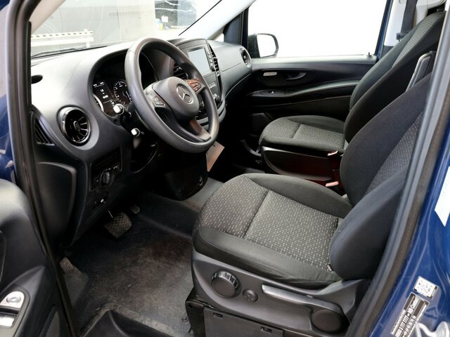 MERCEDES-BENZ Vito 114 TourerPro,lang,Automatik,8Sitze,AHK - Kisbusz: 2 kép. MERCEDES-BENZ Vito 114 TourerPro,lang,Automatik,8Sitze,AHK - Kisbusz: 2 kép.