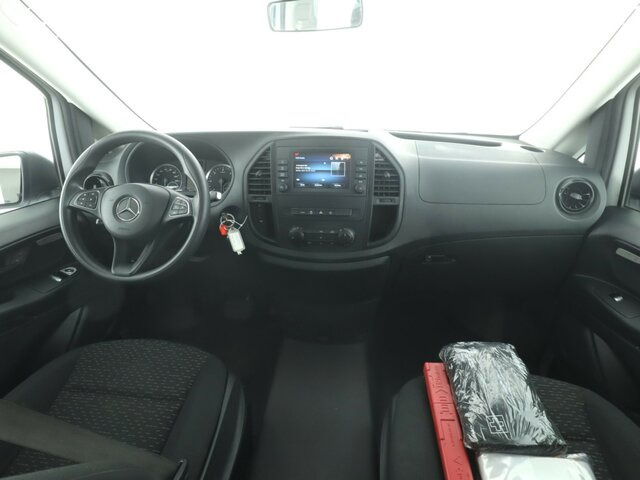 MERCEDES-BENZ Vito 114 TourerPro,lang,Automatik,8Sitze,Kamera... - Minibusz, Kisbusz: 2 kép. MERCEDES-BENZ Vito 114 TourerPro,lang,Automatik,8Sitze,Kamera... - Minibusz, Kisbusz: 2 kép.