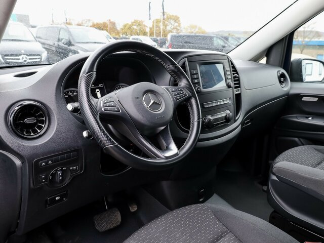 MERCEDES-BENZ Vito 114 TourerPro,lang,Automatik,8Sitze,Kamera... - Minibusz, Kisbusz: 5 kép. MERCEDES-BENZ Vito 114 TourerPro,lang,Automatik,8Sitze,Kamera... - Minibusz, Kisbusz: 5 kép.