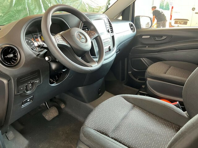 MERCEDES-BENZ Vito 114 TourerPro,lang,Automatik,8Sitze,Kamera - Minibusz, Kisbusz: 4 kép. MERCEDES-BENZ Vito 114 TourerPro,lang,Automatik,8Sitze,Kamera - Minibusz, Kisbusz: 4 kép.