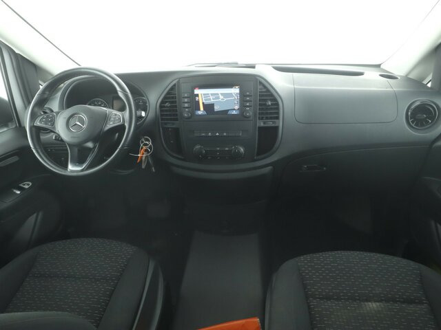 MERCEDES-BENZ Vito 114 TourerPro,lang,Automatik,8Sitze,Kamera... - Minibusz, Kisbusz: 2 kép. MERCEDES-BENZ Vito 114 TourerPro,lang,Automatik,8Sitze,Kamera... - Minibusz, Kisbusz: 2 kép.