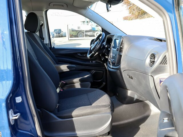 MERCEDES-BENZ Vito 114 TourerPro,lang,Automatik,8Sitze,Kamera... - Minibusz, Kisbusz: 3 kép. MERCEDES-BENZ Vito 114 TourerPro,lang,Automatik,8Sitze,Kamera... - Minibusz, Kisbusz: 3 kép.